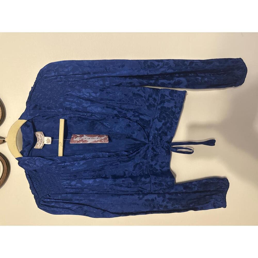 NWT band of the free crop top